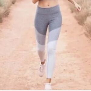 Outdoor Voices Gray and blue Athletic Bottoms size S Very Good Condition